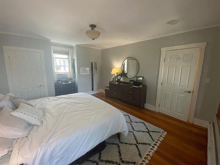 118 Otis St #3 — Photo 10