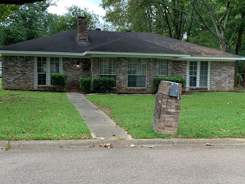 1st image of 226 Cedarwood Dr
