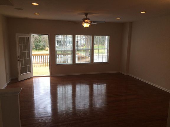 Main Level-Oak Hardwood