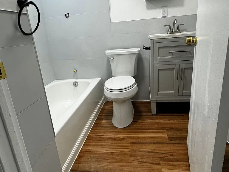 684 Parker St #1 — Photo 6