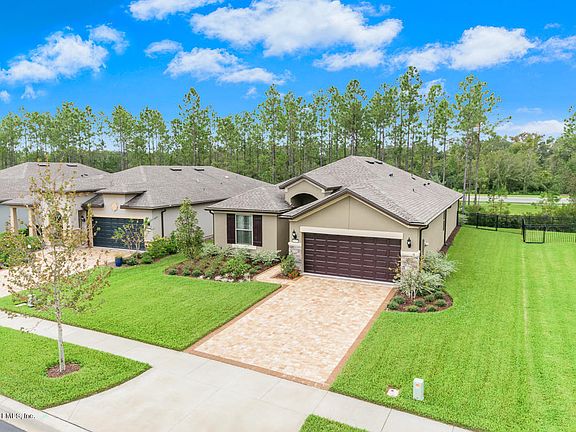 3rd image of 527 Wild Cypress Cir