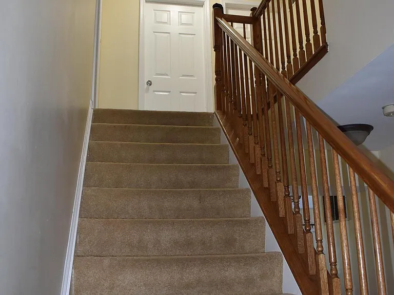 2174 E Greenleaf Dr — Photo 13