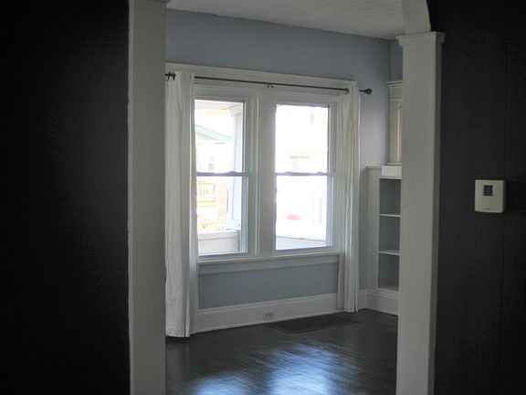 5th image of 1299 Idlewood Ave