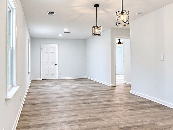 3rd image of 83 Lewis Barrett Blvd NE