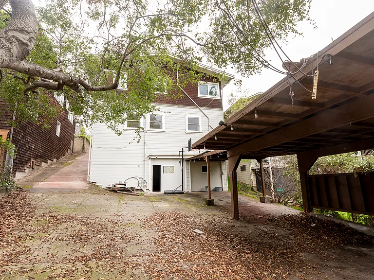 373 Moraga Ave — Photo 54