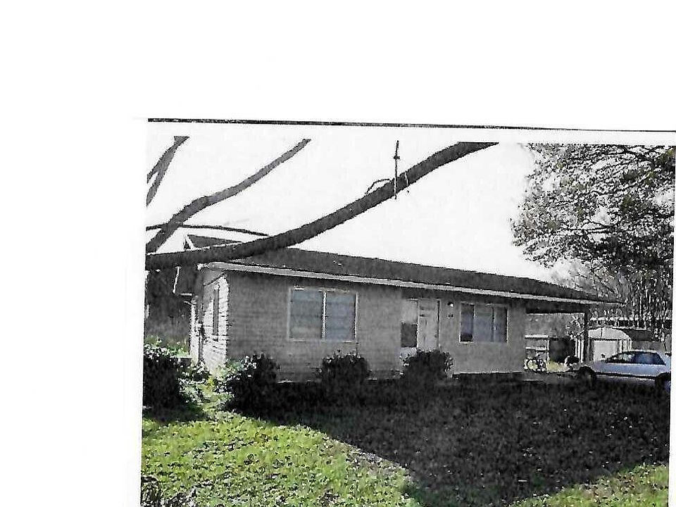 1st image of 401 Dulles Dr APT F