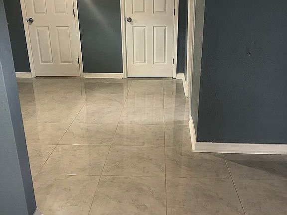 5th image of 1177 W 21st St