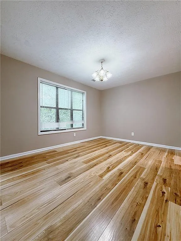 2 bed, 2.0 bath, 1320 sqft, $1,300 — Photo 2