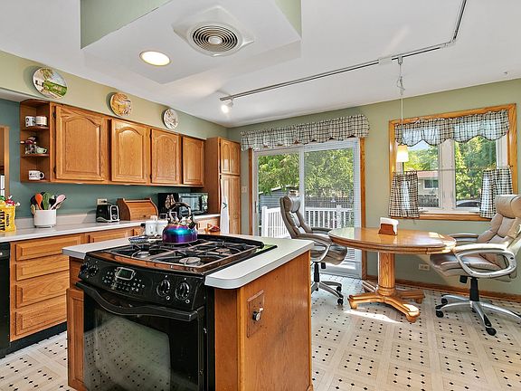 5th image of 665 Catalpa Ln