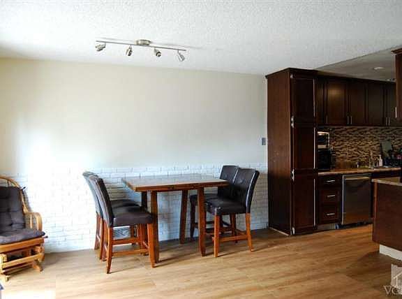 4th image of 414 Palm Ave