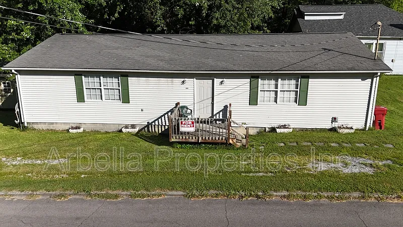 1324 Virginia St