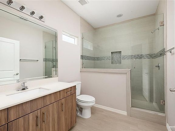 5th image of 1905 W Harrison St #4
