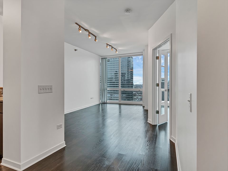 1st image of 757 N Orleans St #1601
