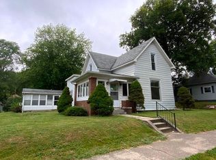 716 N Walnut St, Veedersburg, IN