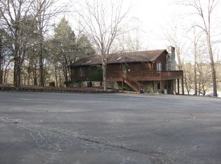 549 Cliffside Dr, Bracey, VA 23919