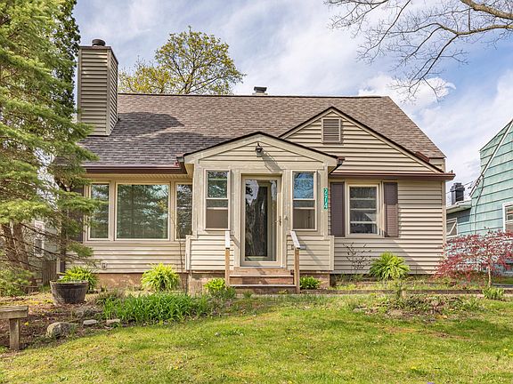 2nd image of 274 Loveman Ave