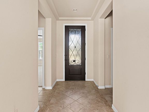 4th image of 9813 Teakwood Ave
