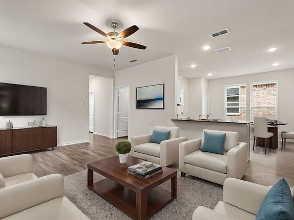3rd image of 1617 Everwood Ct
