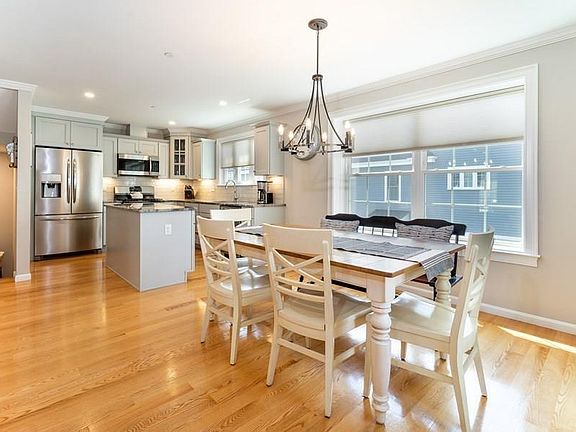 4th image of 27 Mill St #A