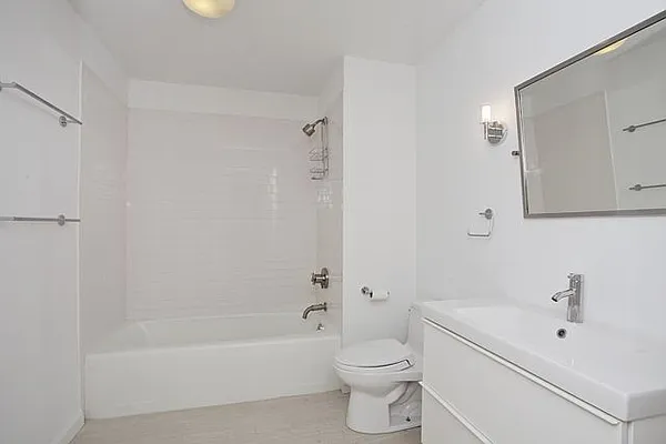 Rented by RHI Group | media 5