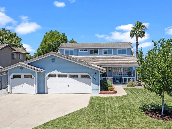 22492 Edgewater Dr