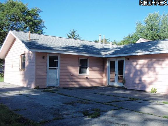 5th image of 3292 Greenfield St NW