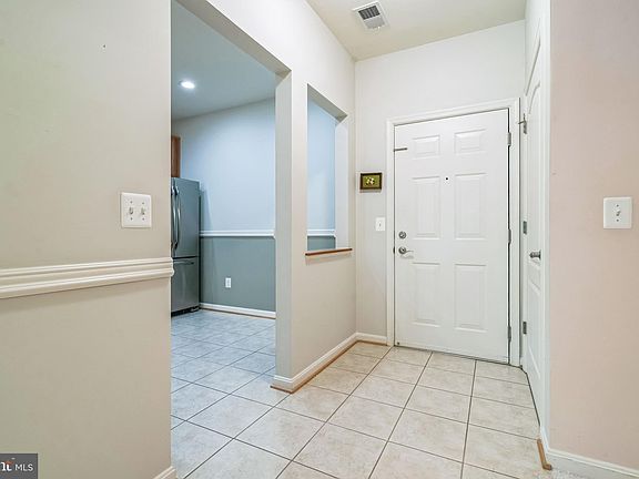 4th image of 8607 Wintergreen Ct Unit 205