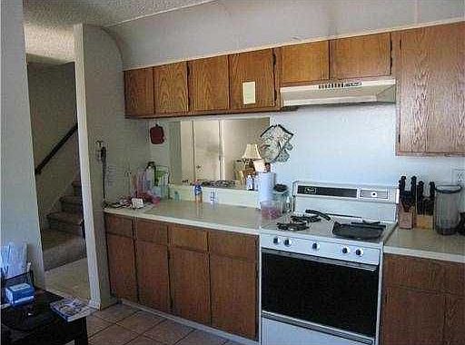 2nd image of 116 Bedford Ct