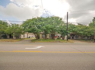 906 E 29th St, Bryan, TX 77803