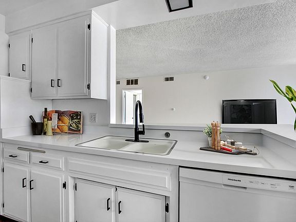 2nd image of 14929 Dickens St APT 14
