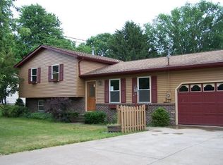 6186 Warren Sharon Rd, Brookfield, OH 44403