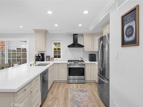 5th image of 12341 Glacier Cir
