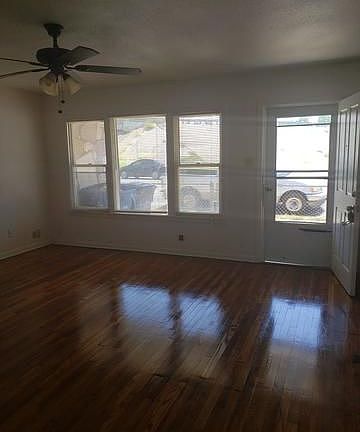 5th image of 342 Topeka Blvd #2
