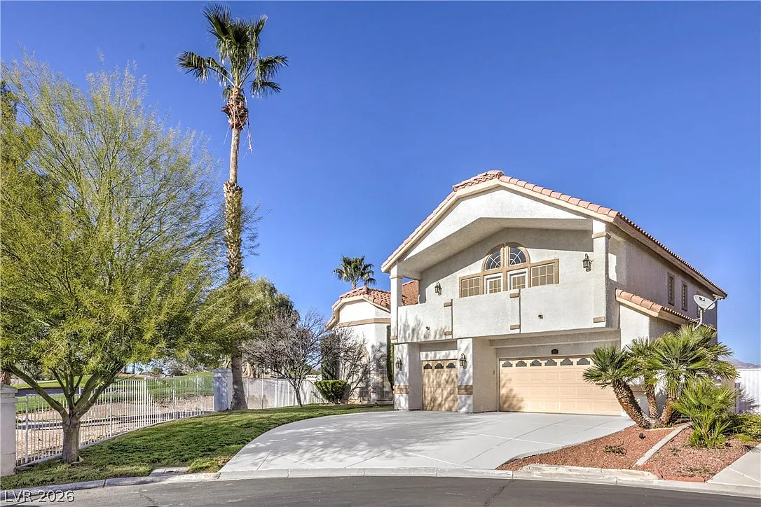 4 bed, 3.5 bath, 3452 sqft, $3,860 — Photo 1