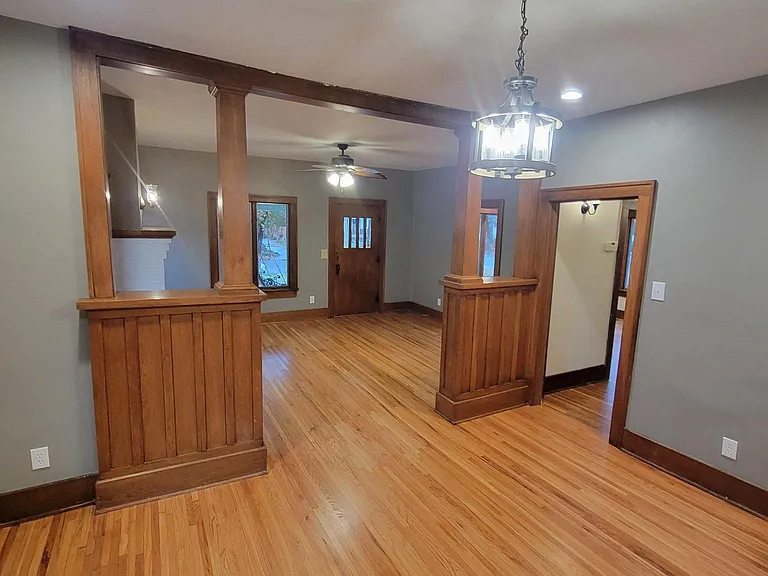 1047 N Coolidge Ave — Photo 9