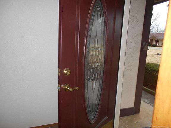 4th image of 1506 SE 8th St