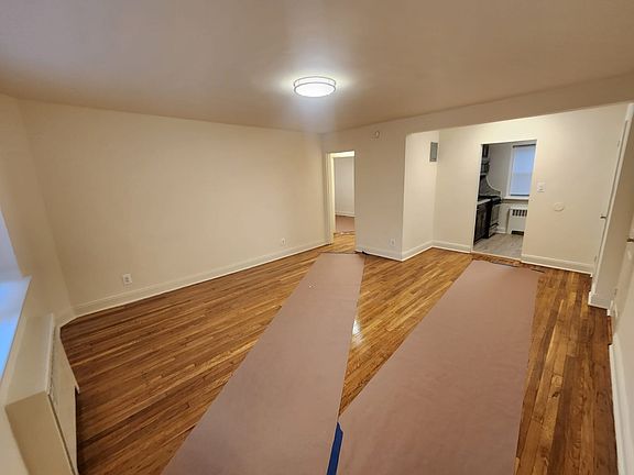 4th image of 476 Howard Ave #A2