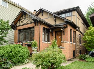 4732 N Manor Ave, Chicago, IL 60625