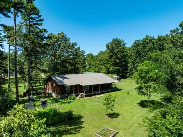29 Bunch Ln, Cave City, AR 72521