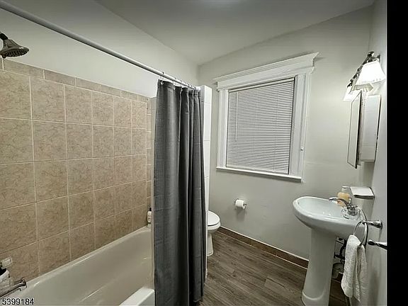 5th image of 53 Claremont Ave