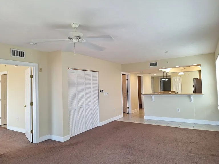 418 Bouchelle Dr #201 — Photo 2