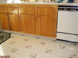 3rd image of 4704 Blackhawk Dr