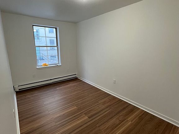 4th image of 142 W 175th St #1