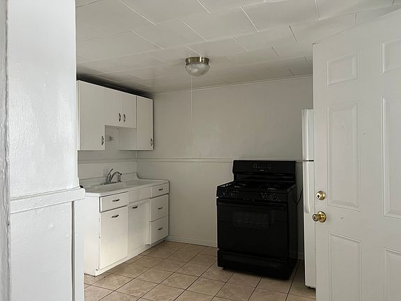 4th image of 460 N Wabash Ave