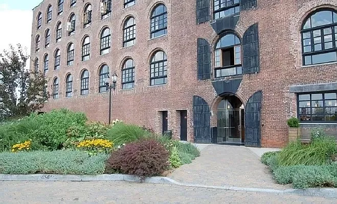 Rented by Corcoran | media 8