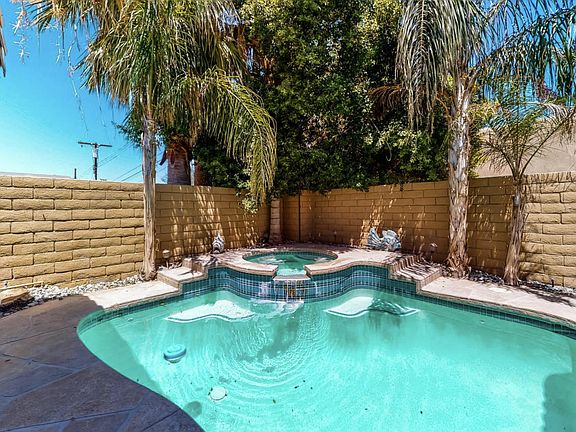 3rd image of 52990 Avenida Alvarado
