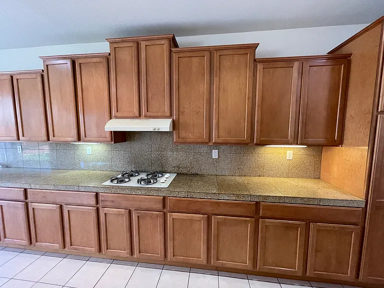 121 Patterson Ave — Photo 5