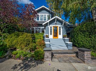 102 NE 43rd St, Seattle, WA 98105