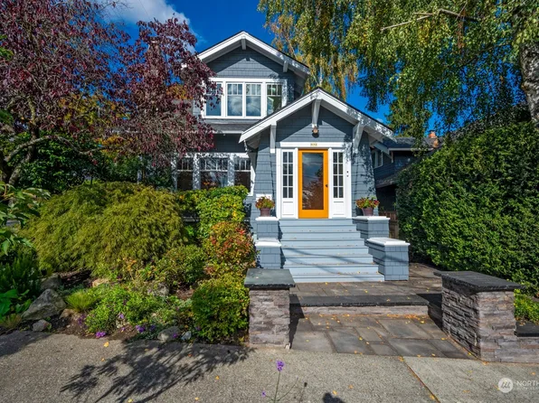 102 NE 43rd St, Seattle, WA 98105