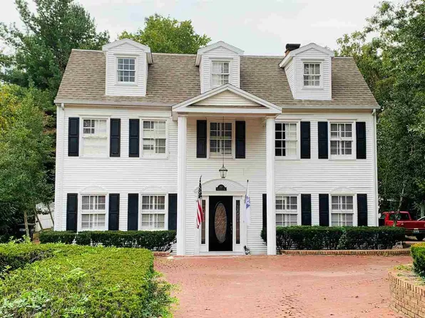 217 Bellefonte Dr, Ashland, KY 41101